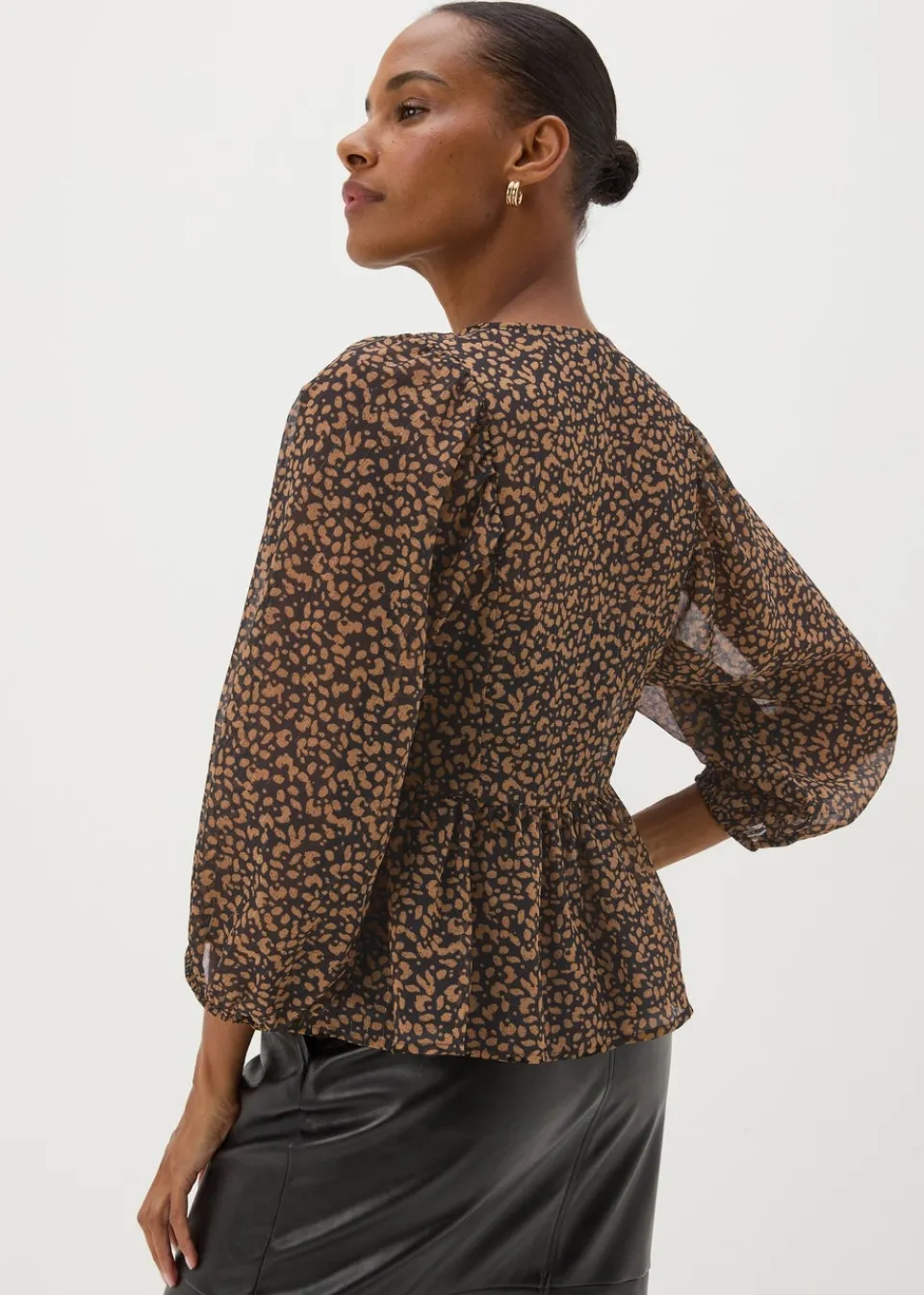 Tops>Papaya Brown Gathered Volume Sleeve Blouse