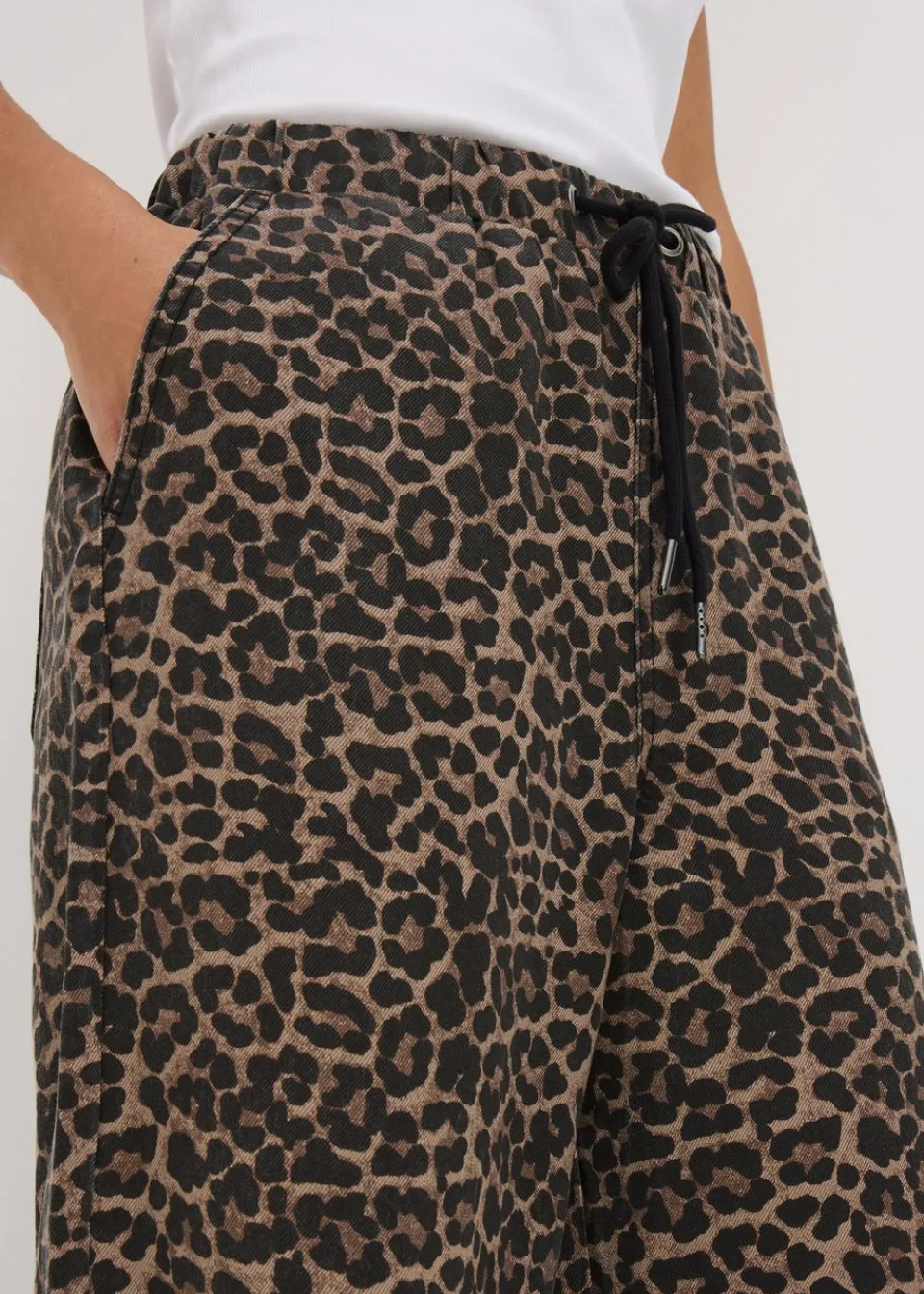 Jeans & Jeggings>Papaya Denim Brown Leopard Print Comfort Fit Jeans Animal