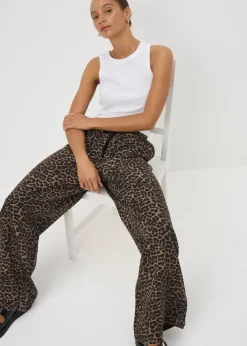 Jeans & Jeggings><noscript><img width=