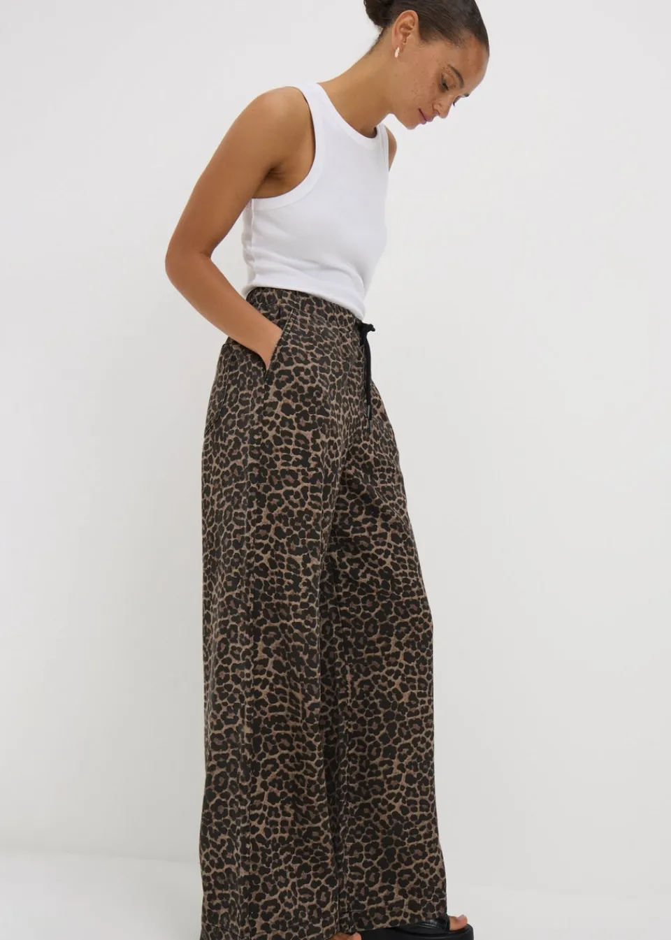 Jeans & Jeggings>Papaya Denim Brown Leopard Print Comfort Fit Jeans Animal