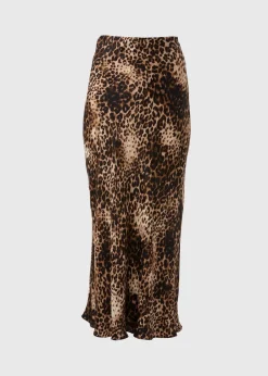 Skirts><noscript><img width=