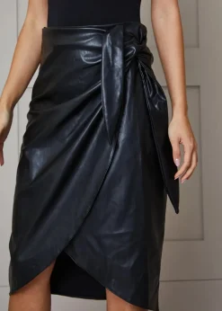 Skirts><noscript><img width=