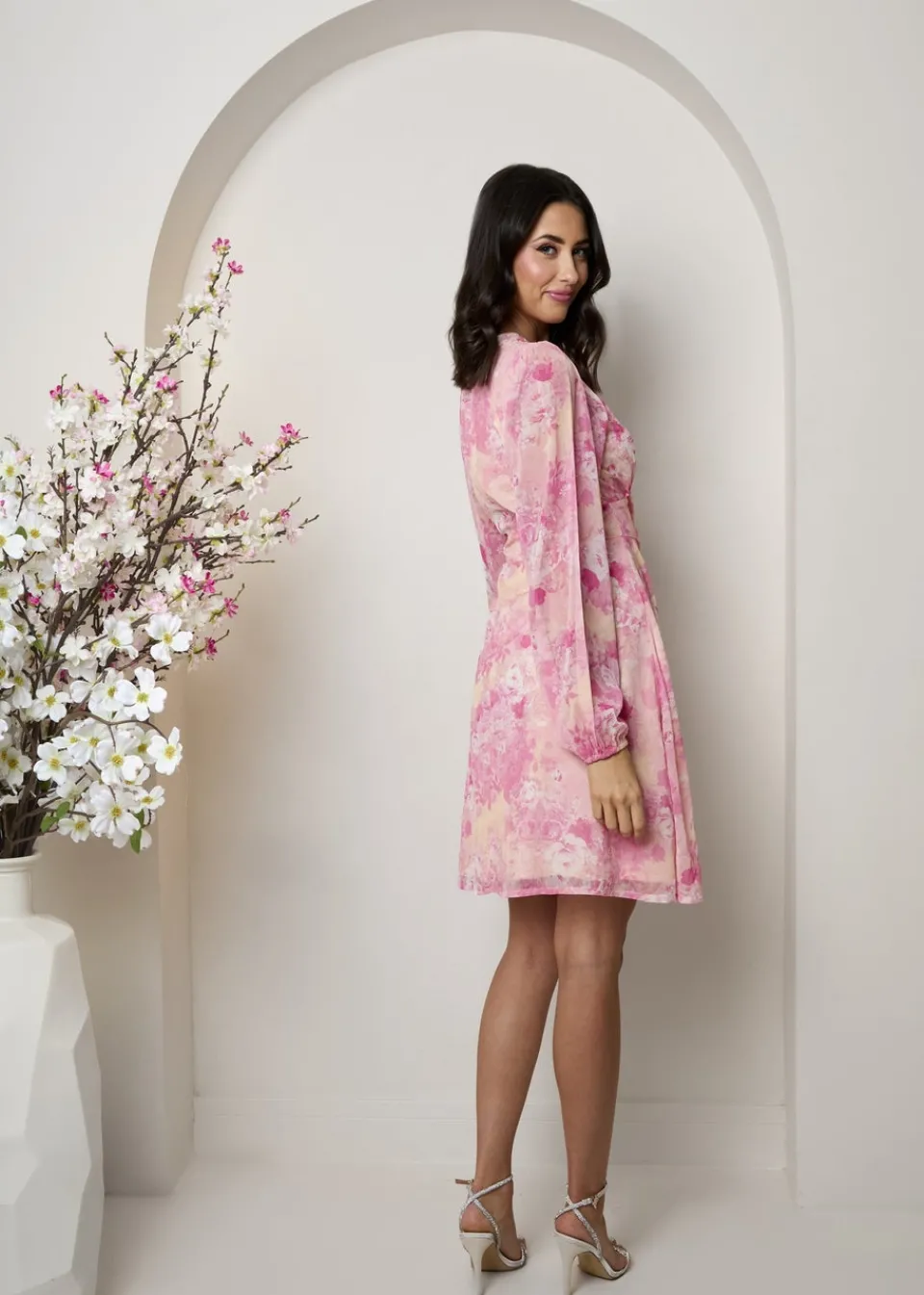 Dresses>Chi Chi London Pink Long Sleeve Floral Mini Dress