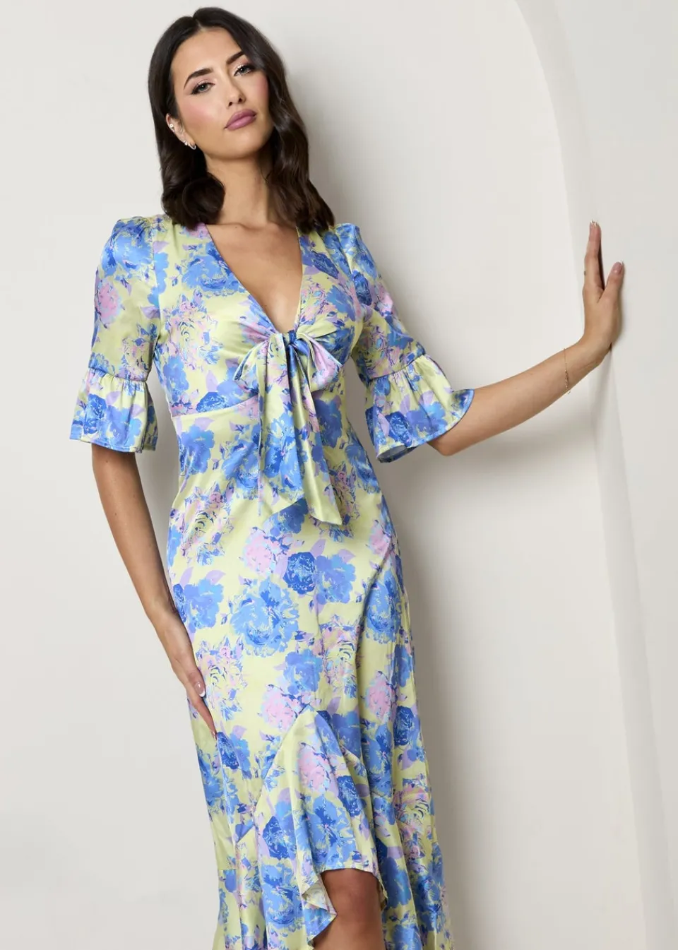 Dresses>Chi Chi London Yellow Short Sleeve Tie Front Floral Midi Dress
