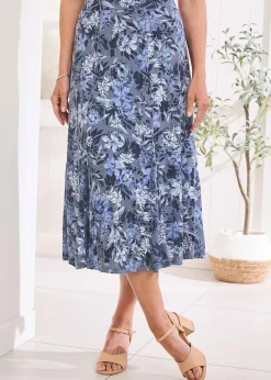 Skirts><noscript><img width=