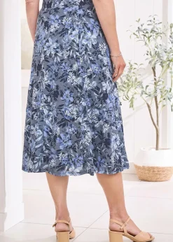 Skirts><noscript><img width=