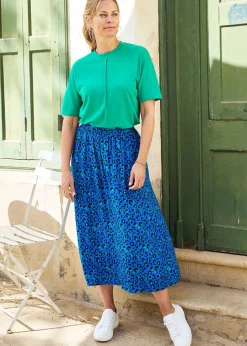 Skirts><noscript><img width=