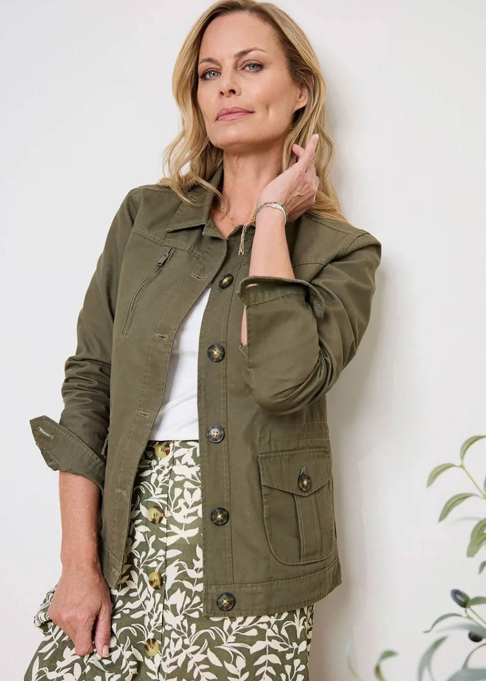 Coats & Jackets>Cotton Traders Green Cotton Cargo Jacket with Pockets