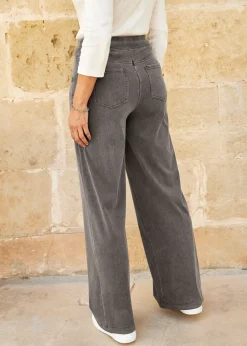 Trousers><noscript><img width=