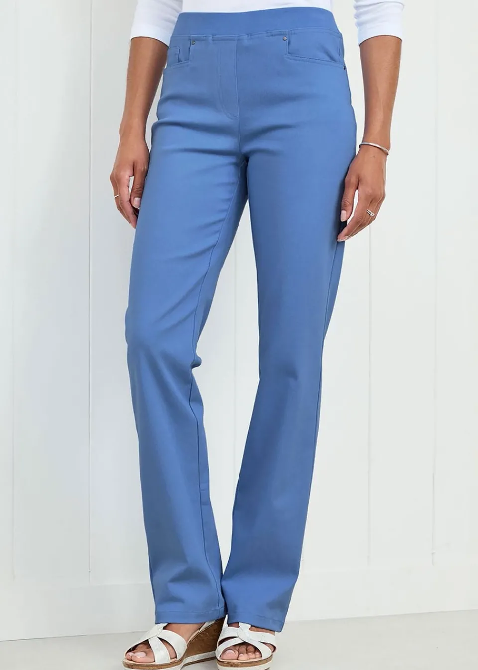 Jeans & Jeggings>Cotton Traders Lavender Premium Pull-On Twill Straight-Leg Jeans