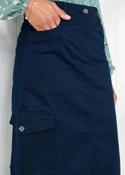 Skirts><noscript><img width=