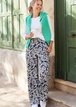 Trousers><noscript><img width=