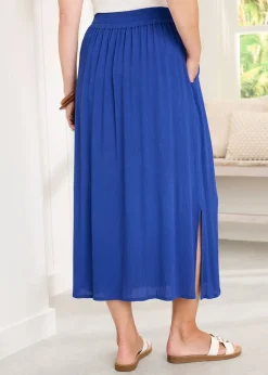 Skirts><noscript><img width=