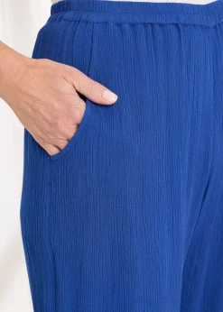 Trousers><noscript><img width=