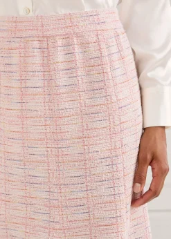 Skirts><noscript><img width=