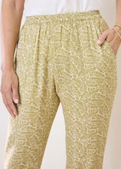 Trousers><noscript><img width=