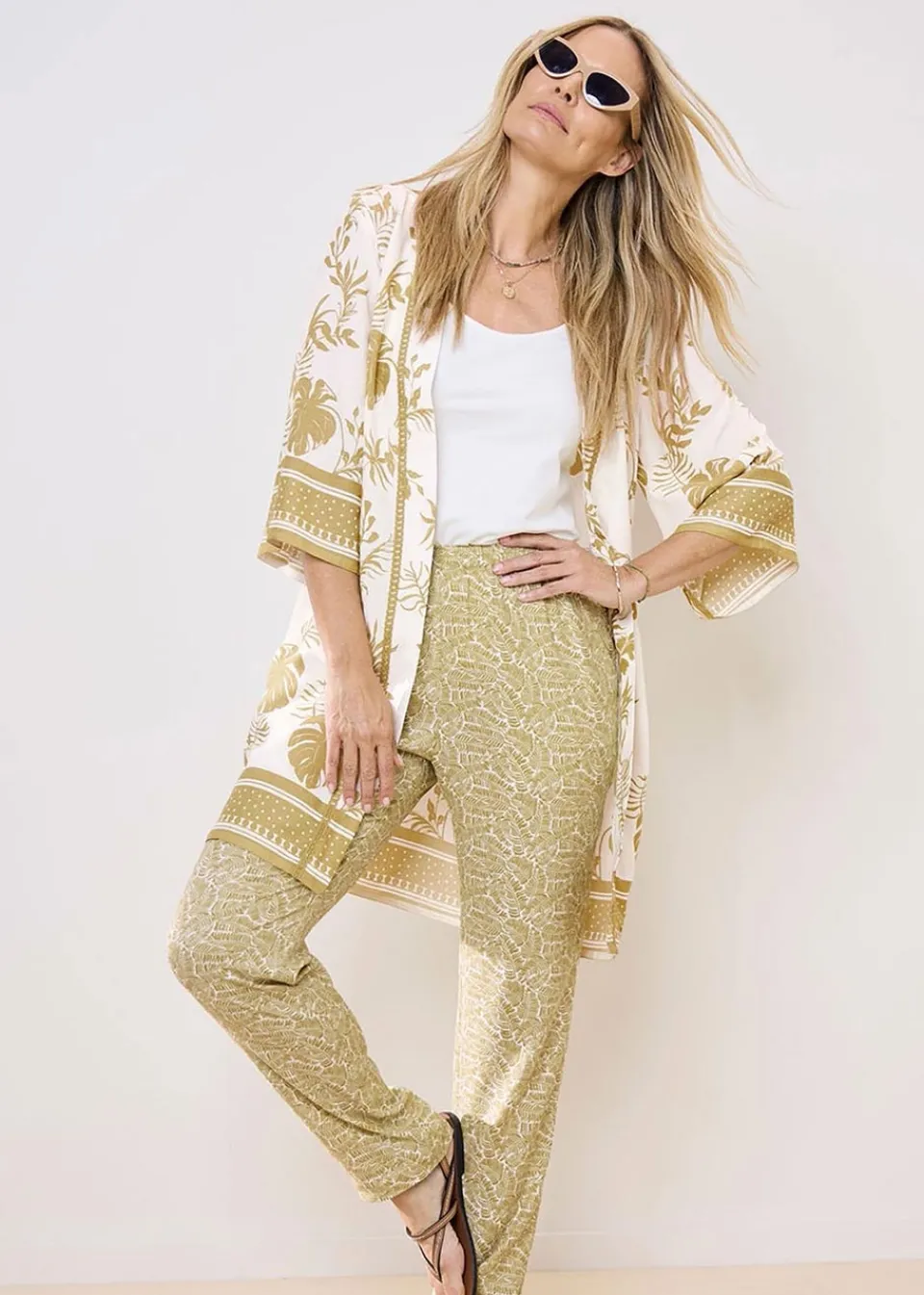 Tops>Cotton Traders Warm Cream Long Printed Kimono