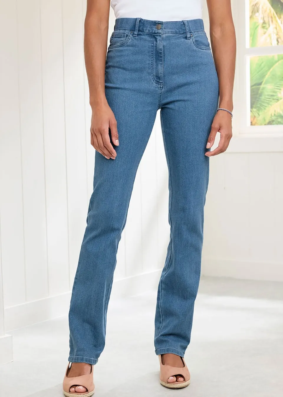 Jeans & Jeggings>Cotton Traders Washed Blue Magic Comfort Straight-Leg Denim Jeans