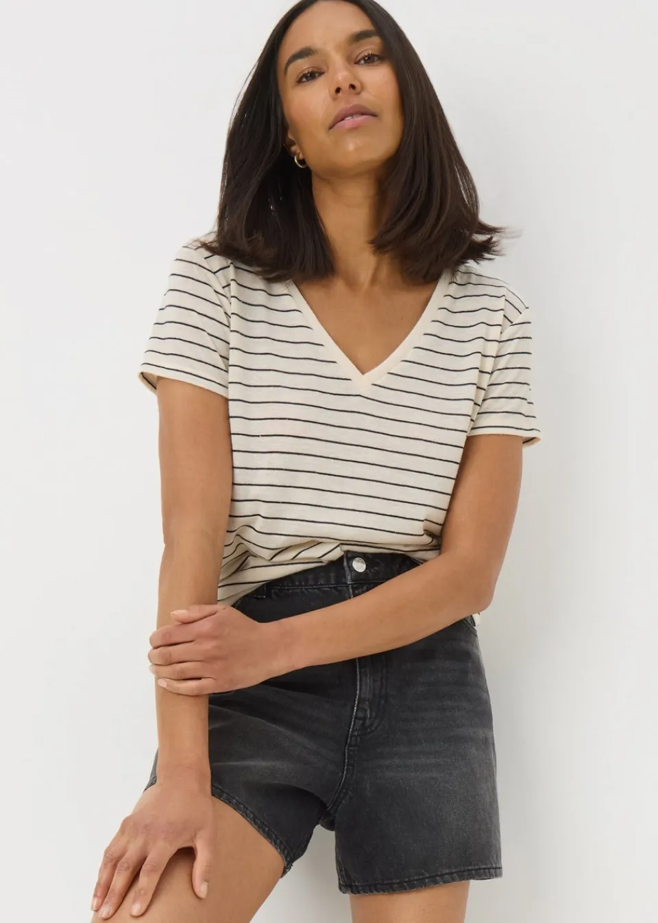 T-Shirts>Papaya Cream Stripe Linen Blend V-Neck T-Shirt
