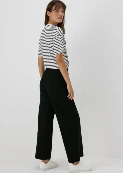 Trousers><noscript><img width=