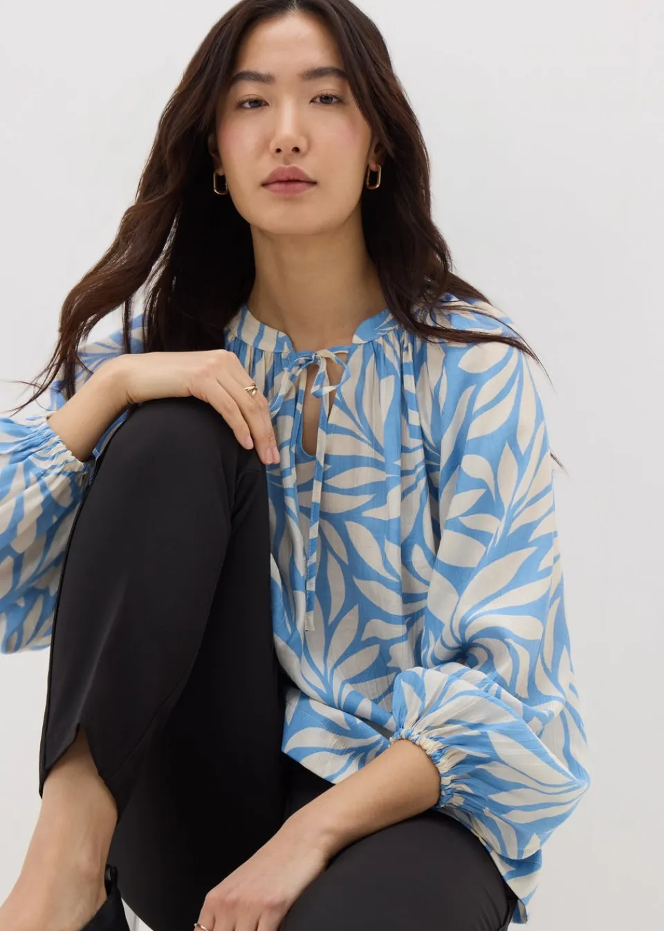 Tops>Et Vous Blue Palm Crinkle Boho Blouse