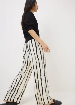 Trousers><noscript><img width=