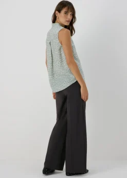 Trousers><noscript><img width=