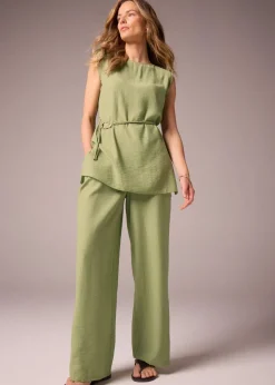 Trousers><noscript><img width=