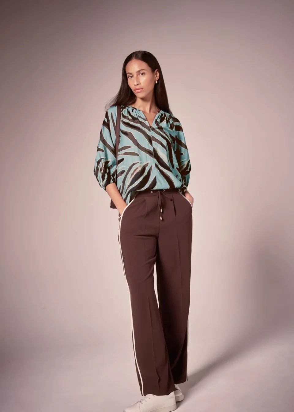 Tops>Et Vous Sage Zebra Popover Blouse