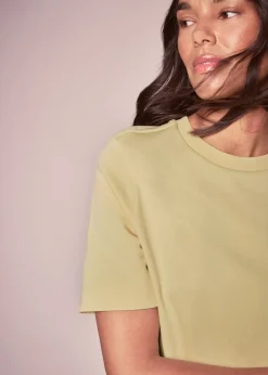 T-Shirts><noscript><img width=