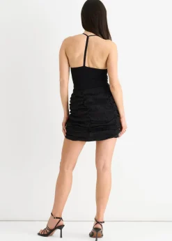 Skirts><noscript><img width=