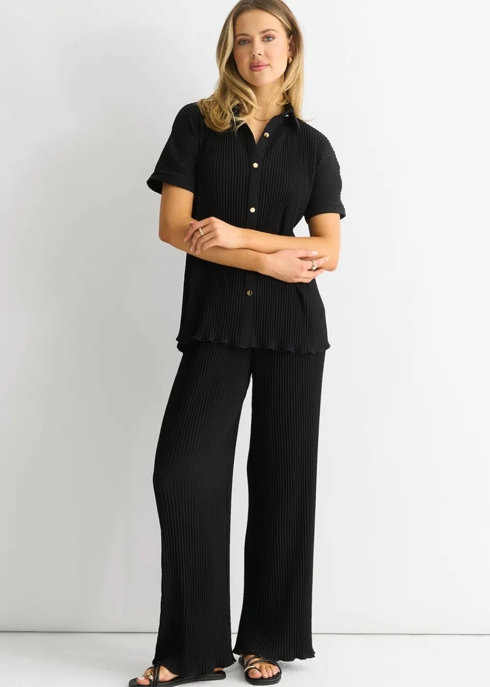 Tops>Gini London Black Plisse Short Sleeve Oversized Shirt