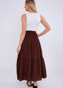 Skirts><noscript><img width=