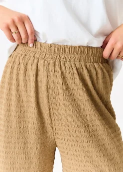 Trousers><noscript><img width=