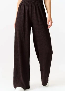 Trousers><noscript><img width=
