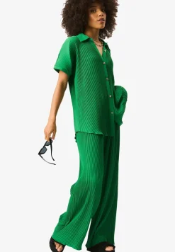 Trousers><noscript><img width=