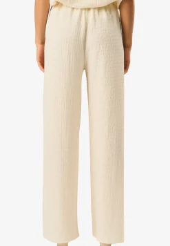 Trousers><noscript><img width=