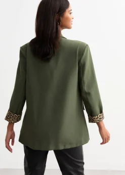 Coats & Jackets><noscript><img width=