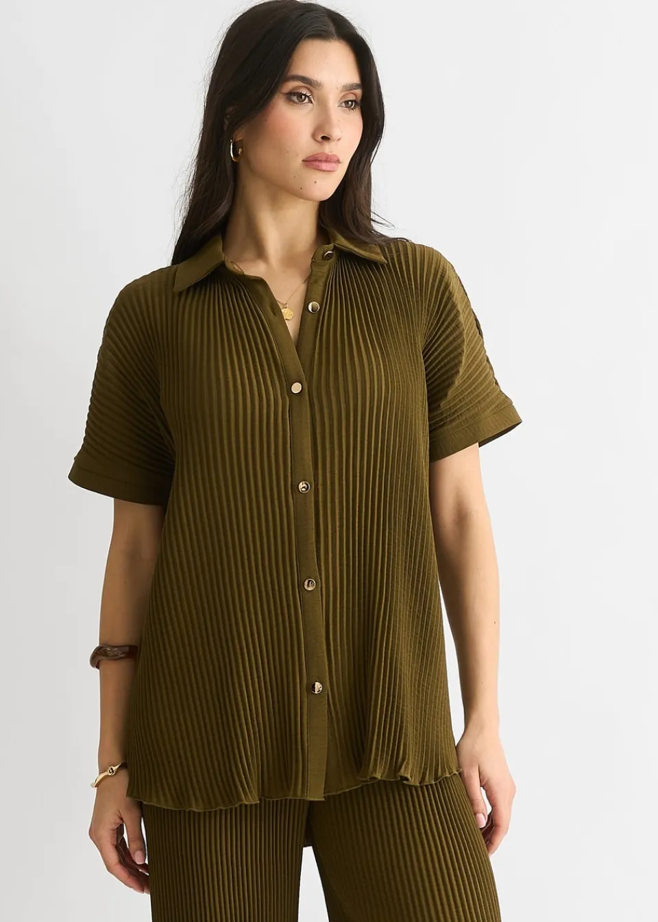 Tops>Gini London Olive Plisse Short Sleeve Oversized Shirt