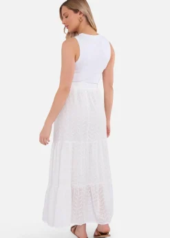 Skirts><noscript><img width=