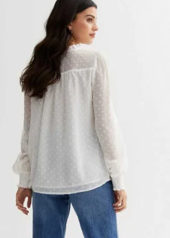 Tops><noscript><img width=