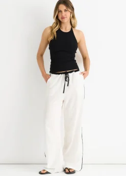 Trousers><noscript><img width=