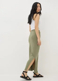 Skirts><noscript><img width=