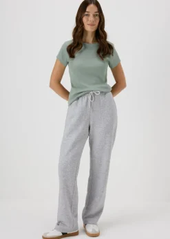 Trousers><noscript><img width=
