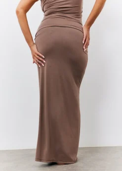 Skirts><noscript><img width=