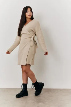 Knitwear><noscript><img width=