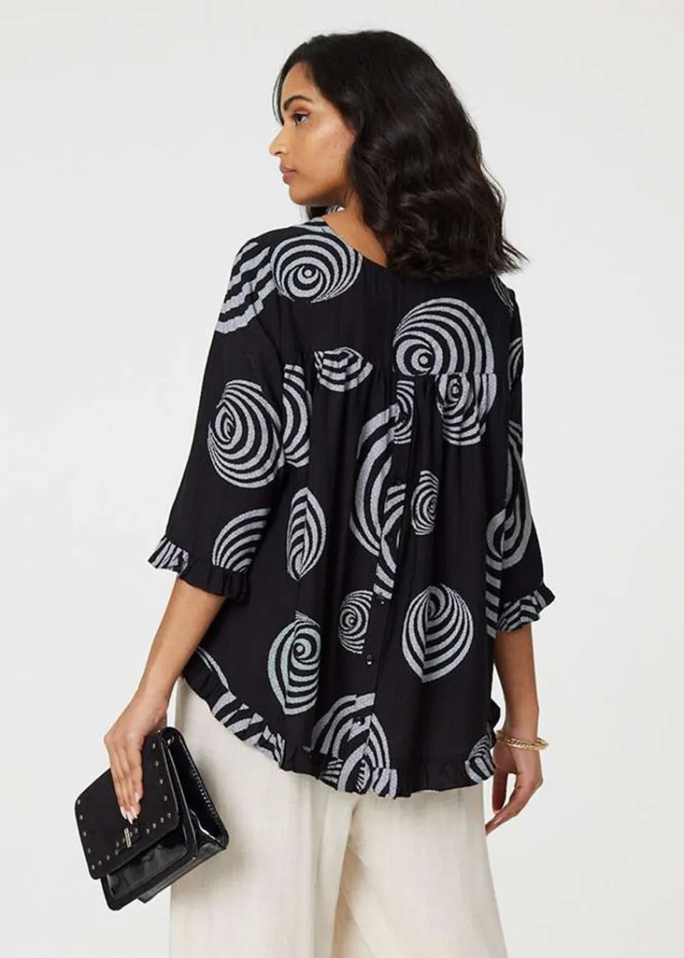 T-Shirts>Izabel London Black Abstract Print Frill Hem Tunic Top