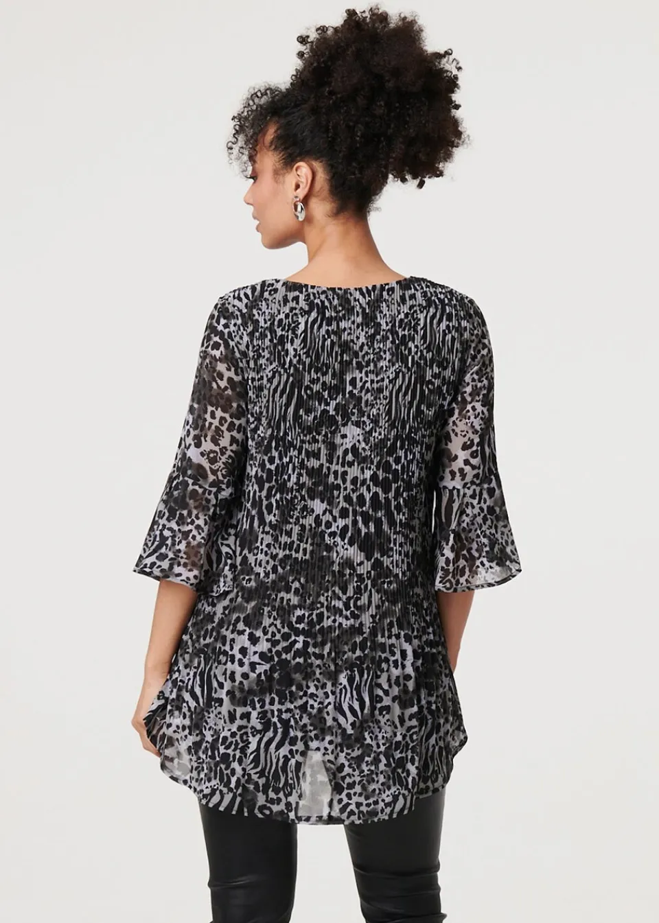 Tops>Izabel London Black Animal Print Sheer Pleated Blouse