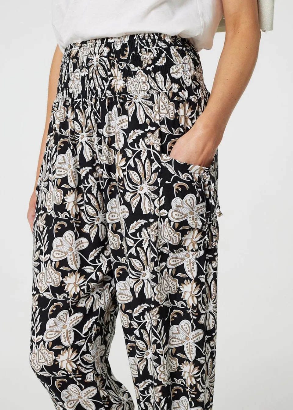 Trousers>Izabel London Black Floral Print Relaxed Harem Pants