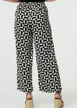 Trousers><noscript><img width=